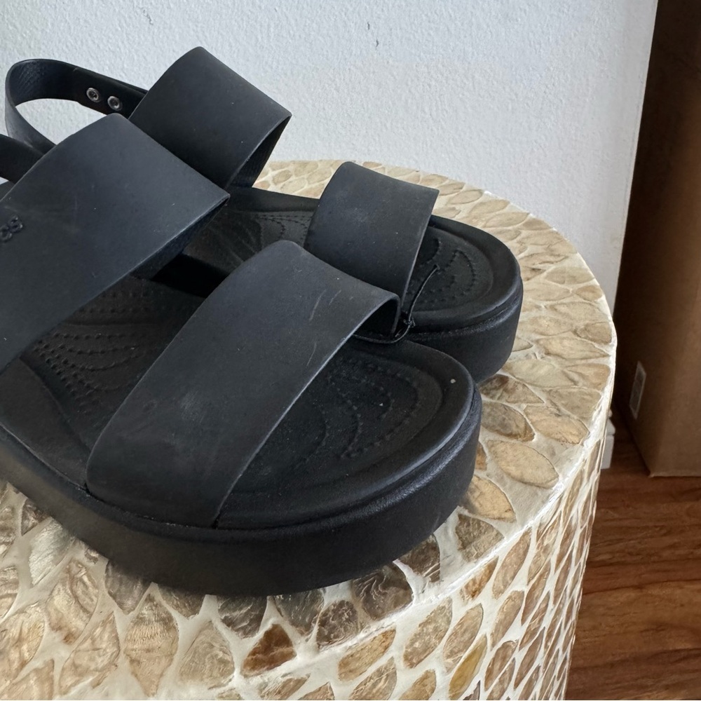 Crocs Women's Black Brooklyn Low Wedge platform Sandals size 11 - Picture 5 of 10